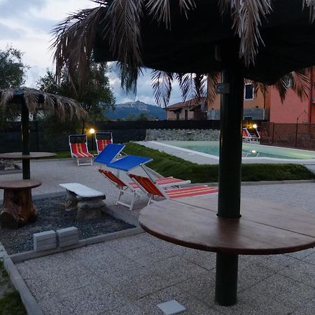 La Fonda Casa Vacanze-Appartamenti Con Piscina سانتو ستيفانو دي ماجرا المظهر الخارجي الصورة