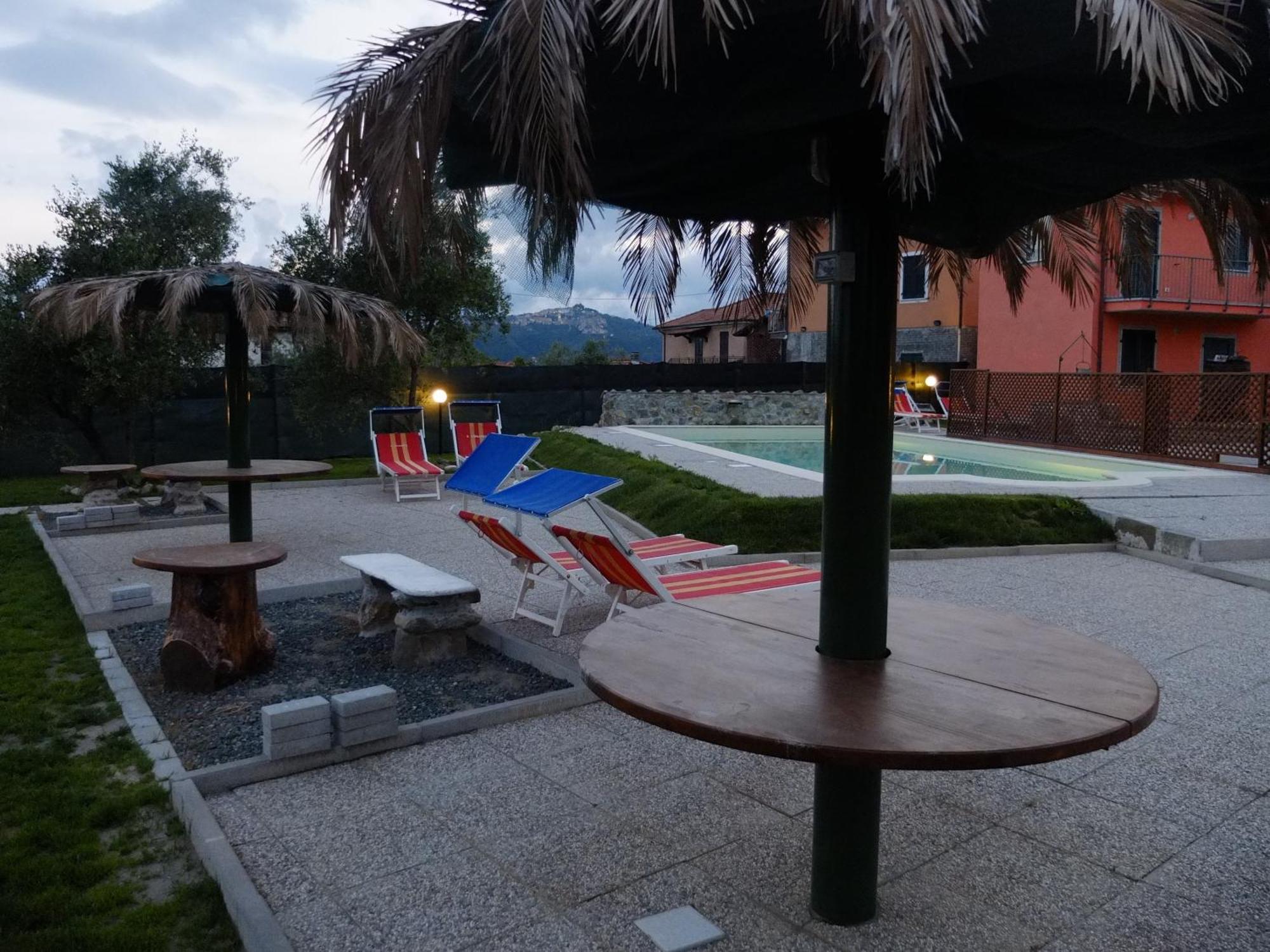 La Fonda Casa Vacanze-Appartamenti Con Piscina سانتو ستيفانو دي ماجرا المظهر الخارجي الصورة