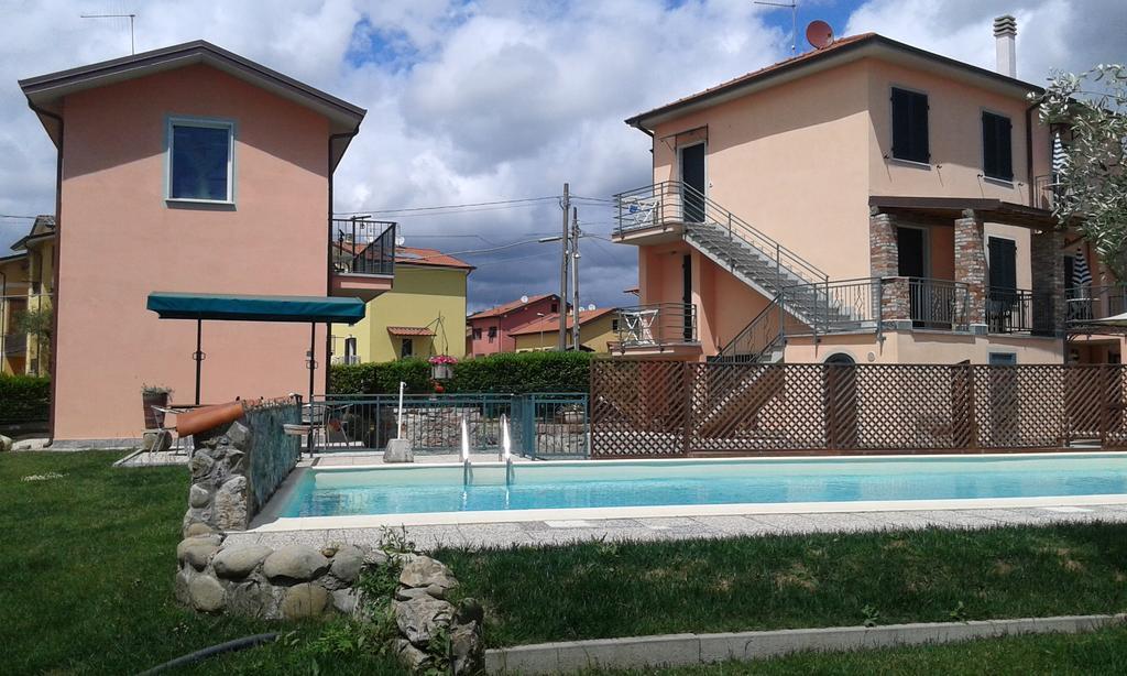 La Fonda Casa Vacanze-Appartamenti Con Piscina سانتو ستيفانو دي ماجرا المظهر الخارجي الصورة